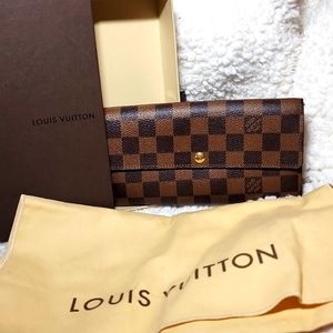 Louis Vuitton PF. Sarah NM2 Damier Wallet